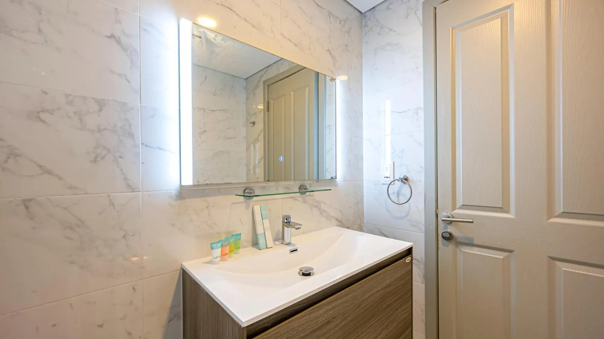 Charming Studio With Dubailand Charm Apartment Dubai