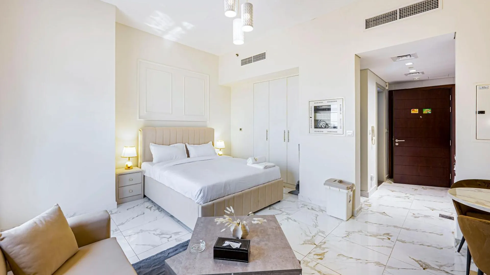 Charming Studio With Dubailand Charm